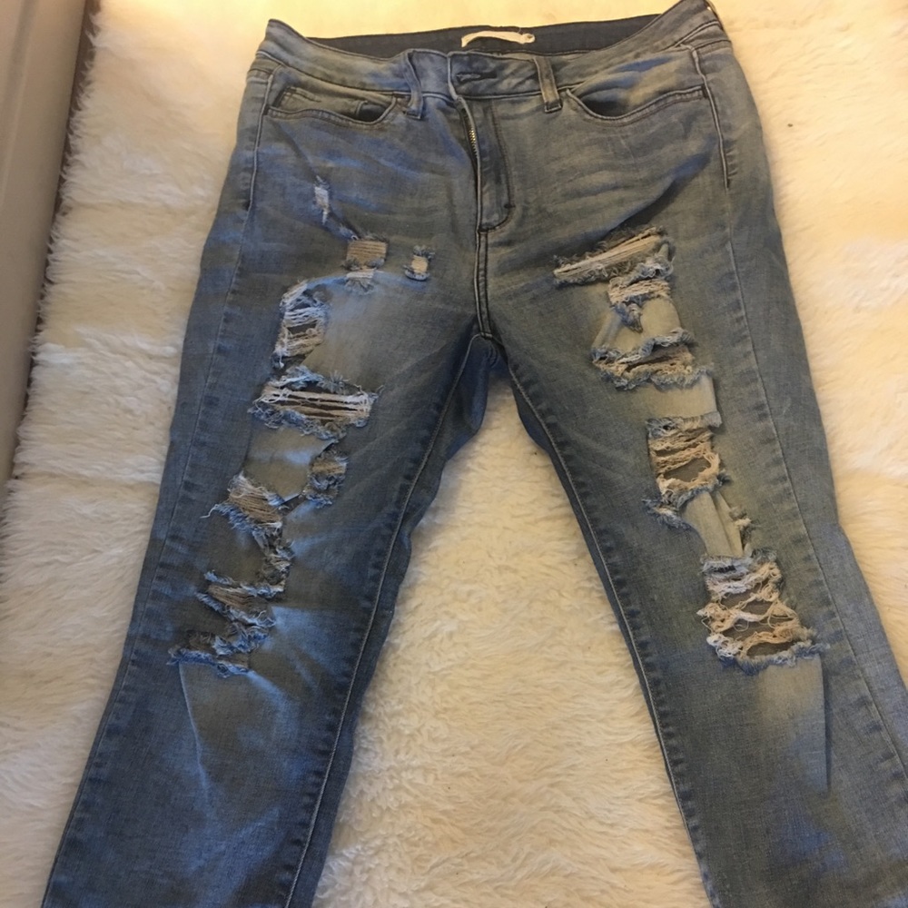 Distressed boyfriend jeans